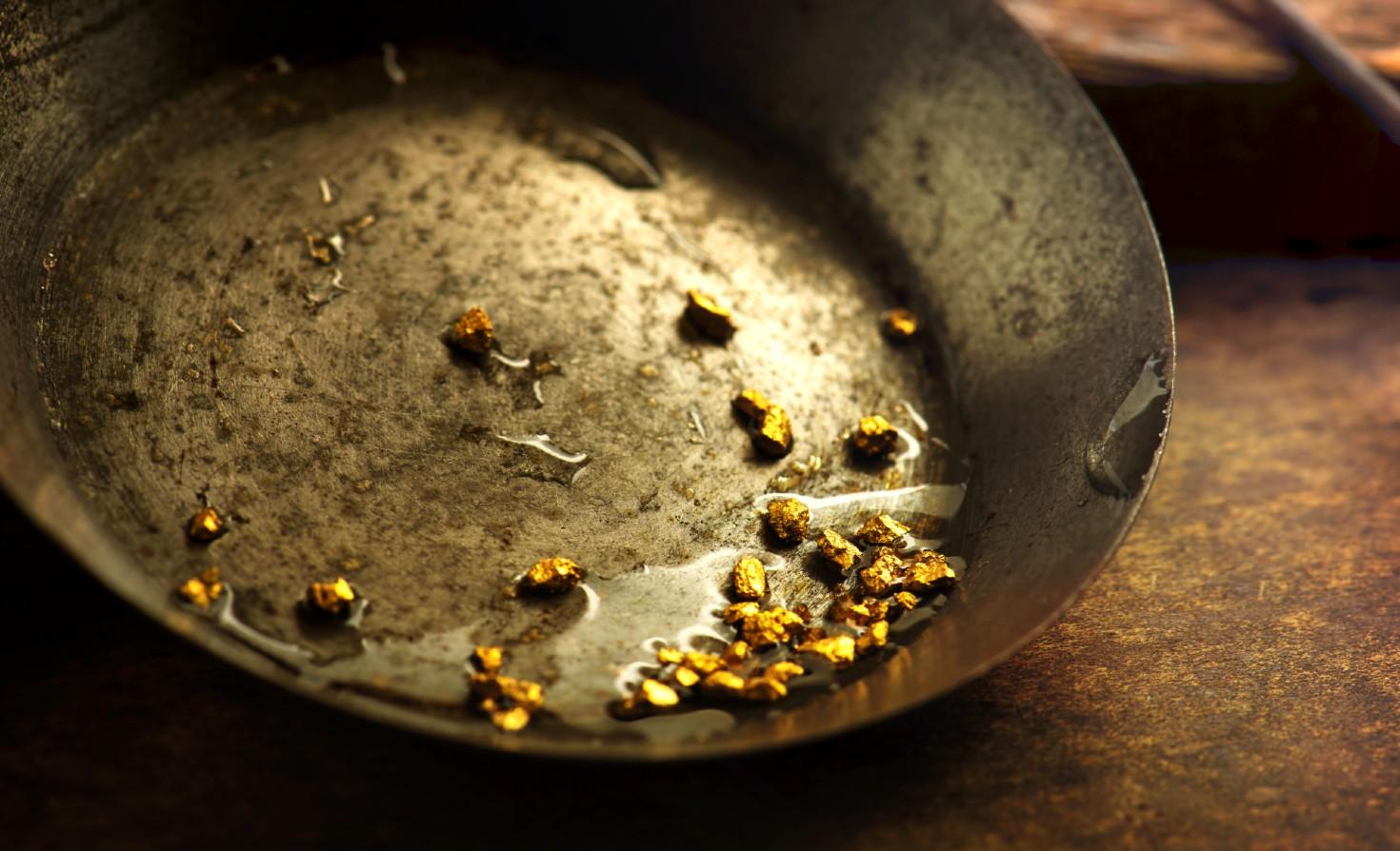 Wash pan for artisanal gold mining